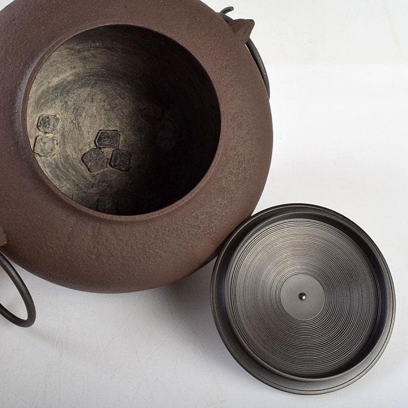 茶道具　釜師　畠春斎作　無文　平丸釜　唐銅鬼面風炉　共布共箱　M　R9292B