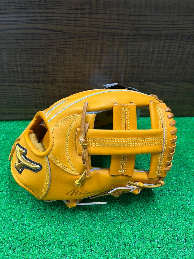・新品未使用　限定モデル　ミズノプロ　小指2本入れ仕様