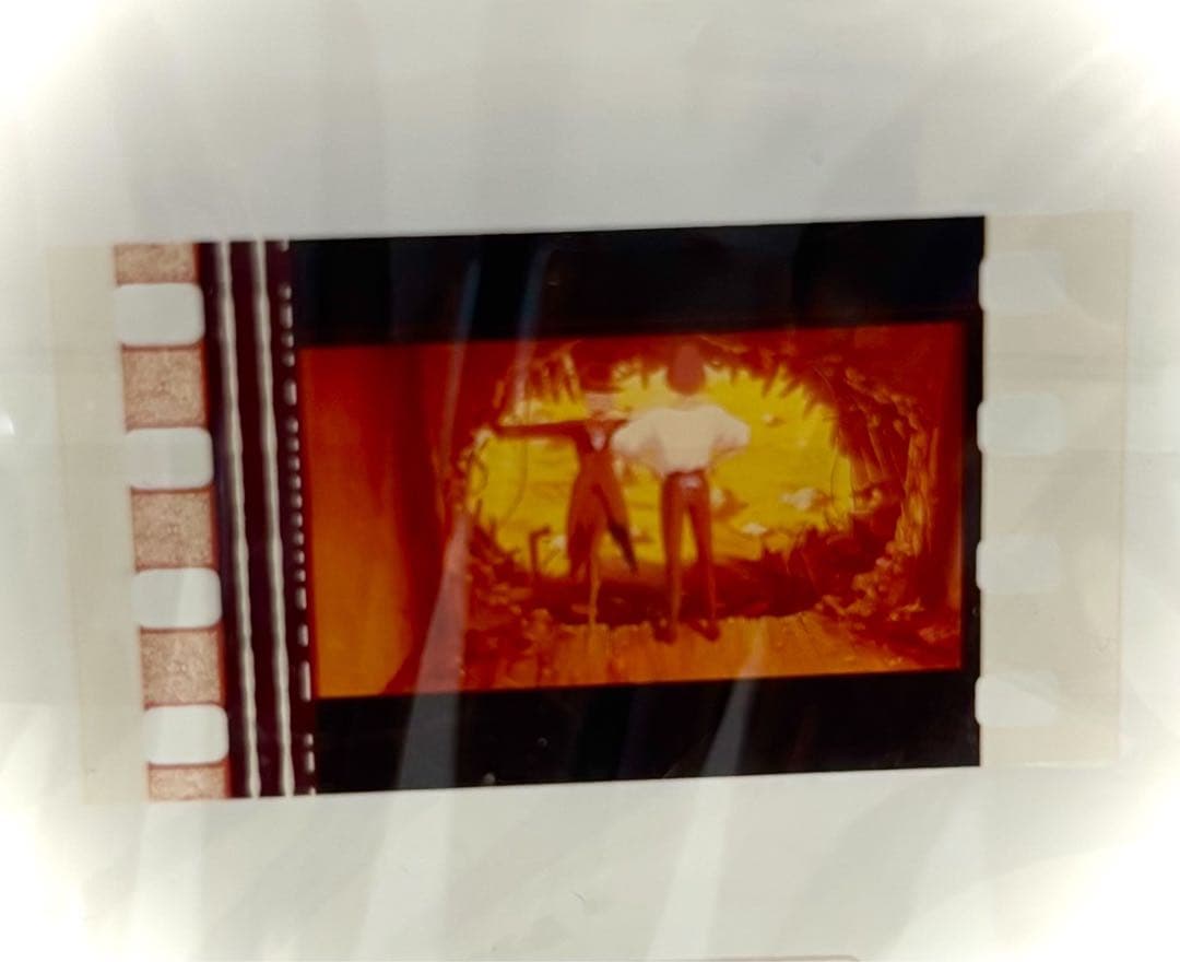 【終了間近！ハウルの動く城、新品】フィルムブックマーカー３枚&トランプ&フィルム