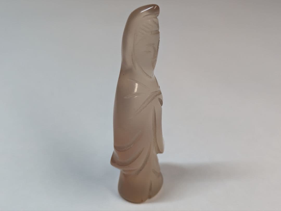 古瑪瑙　水晶　観音様　仏様　菩薩　瑪瑙　骨董　古玩　印材　根付　念持仏　懐中仏