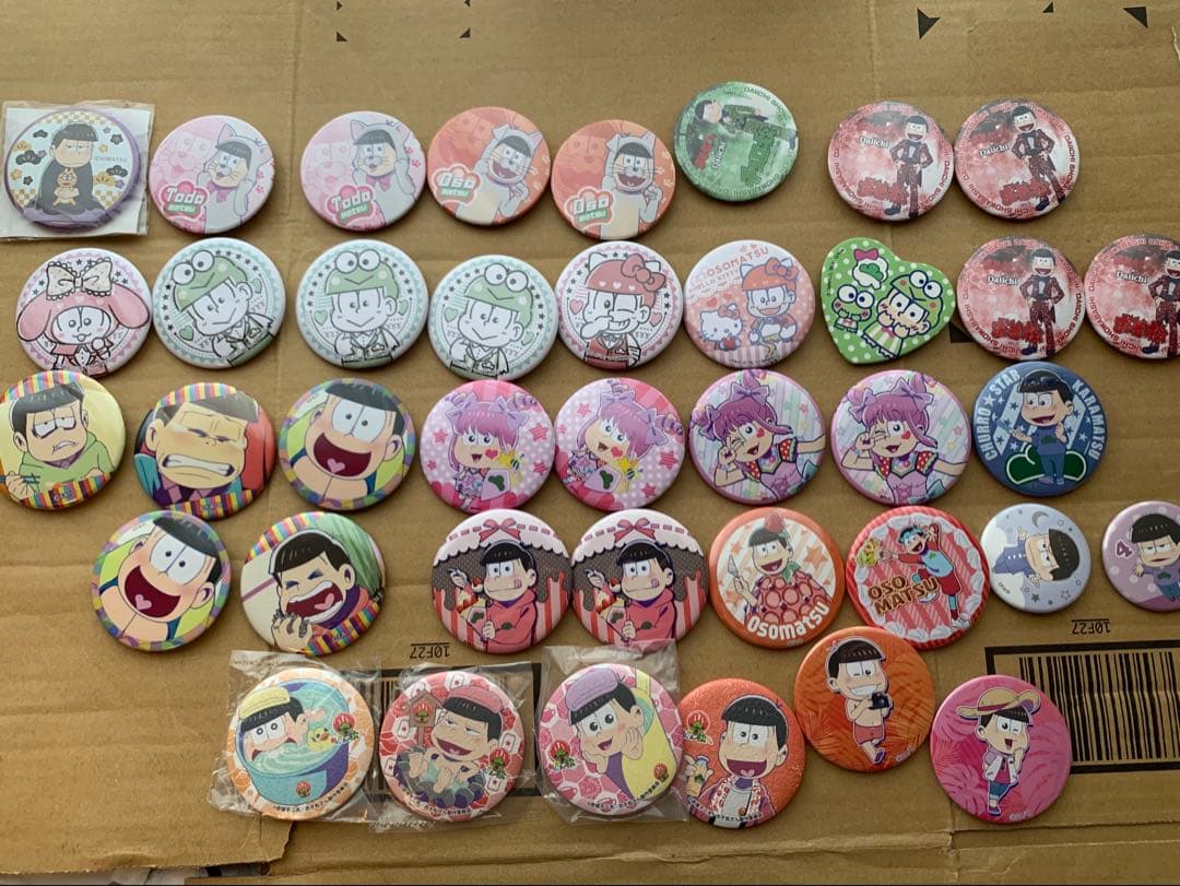 おそ松さん　缶バッジ　缶バッチ　まとめ売り　値下げ交渉可　バラ売り不可