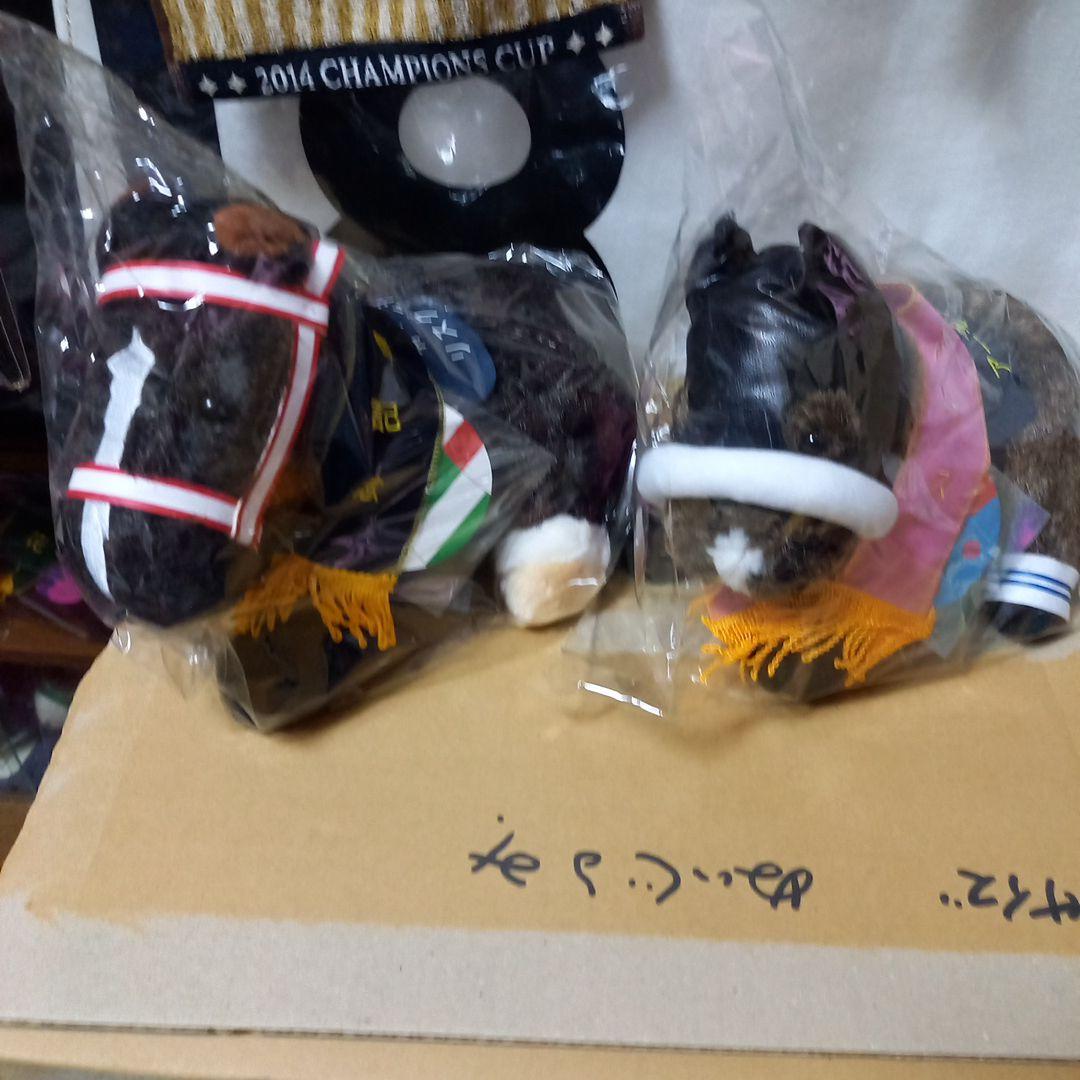 競馬ぬいぐるみ《リスグラシュー、アーモンドアイ２頭セット》