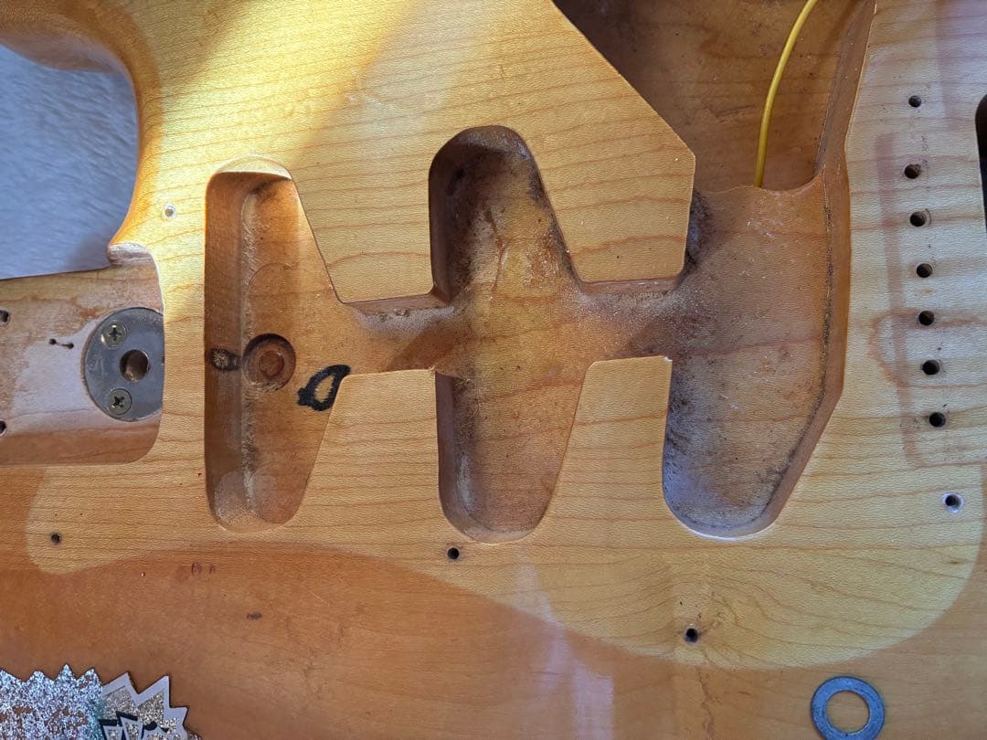 エ*ア様 Fernandes fst-65N ボディパーツ ハードメイプルボディ