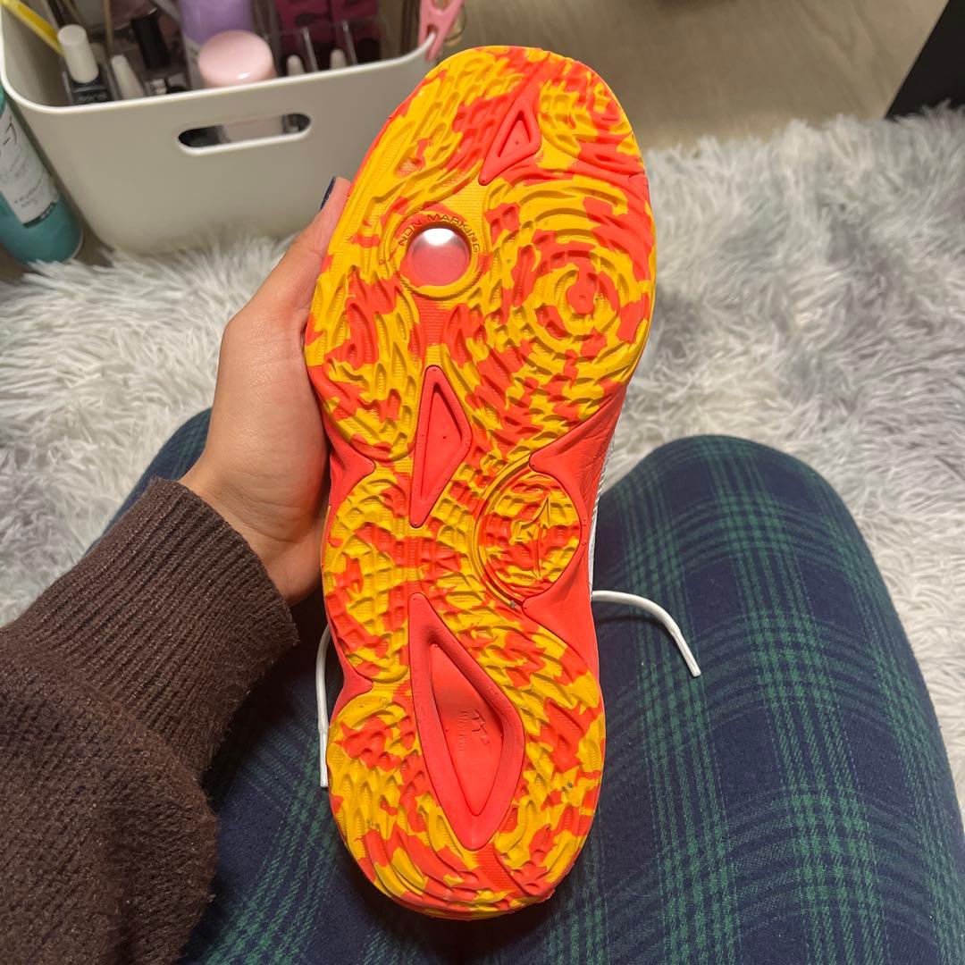 バレーボールシューズ(Mizuno Enerzy XP)