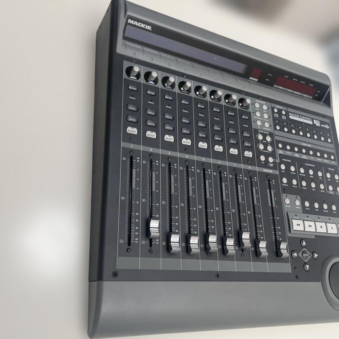 【美品】MACKIE マッキー コントロールユニバーサル コントロールサーフィス