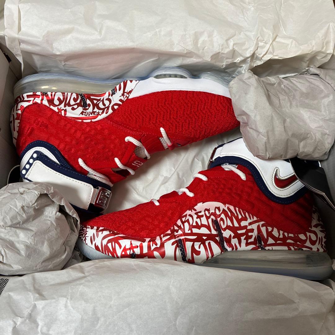 シューズ(男性用) Nike Lebron 17 \"Graffiti Remix Red\"