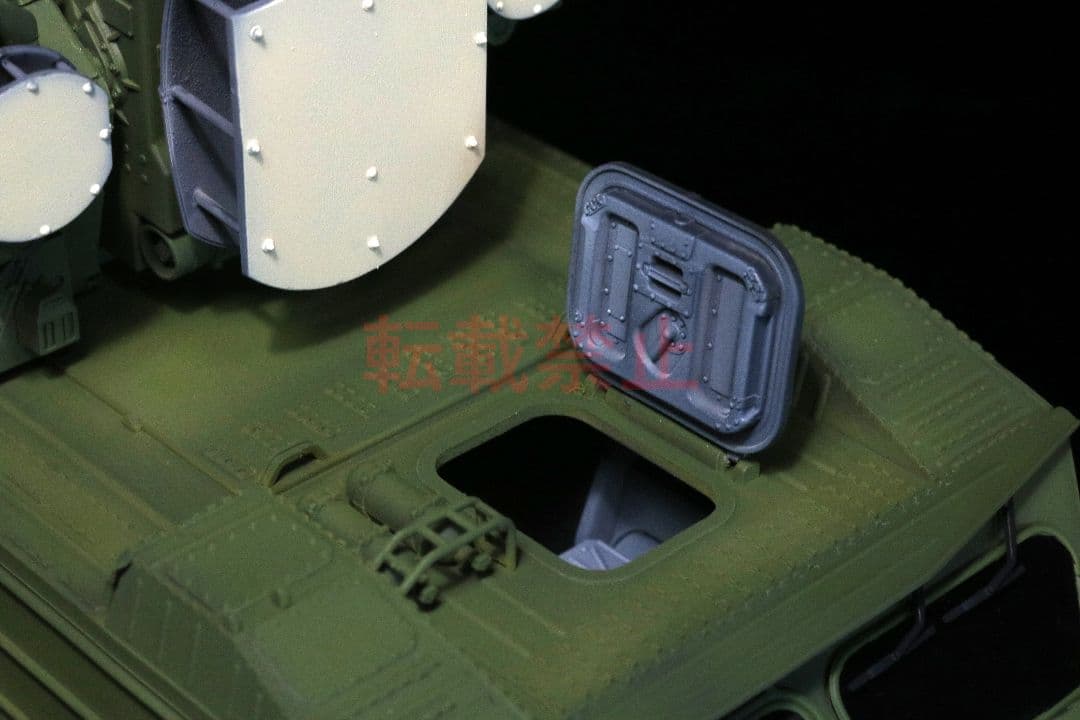 完成品 1/35 ロシア軍 9K33 オサー プラモデル トランペッター