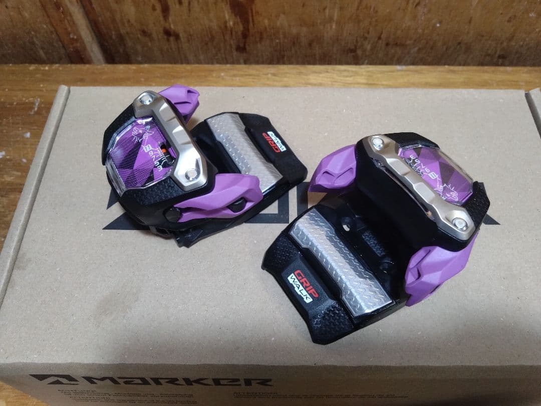 新品未使用★国内正規MarkerマーカーSquireスクワイヤ11パープル