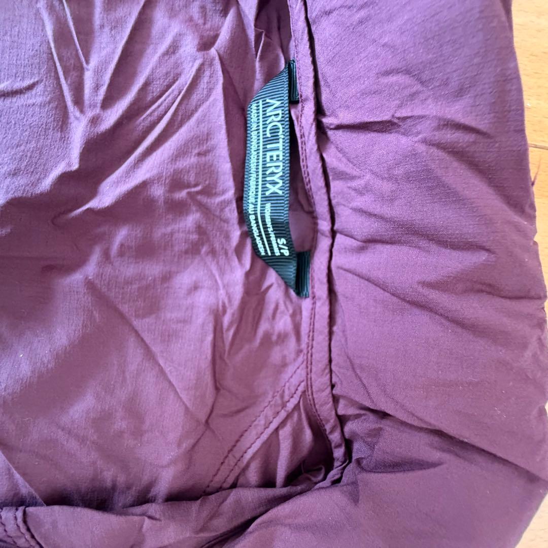 ARC'TERYX パープル ウィンドブレーカー S