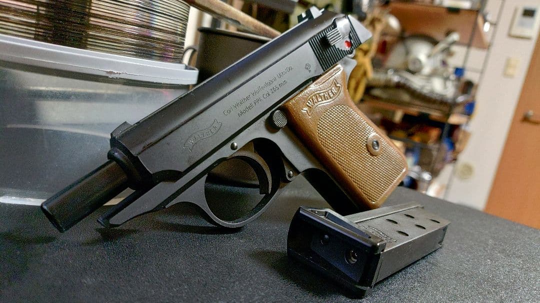 マルゼン　ワルサーppk 木目風グリップ