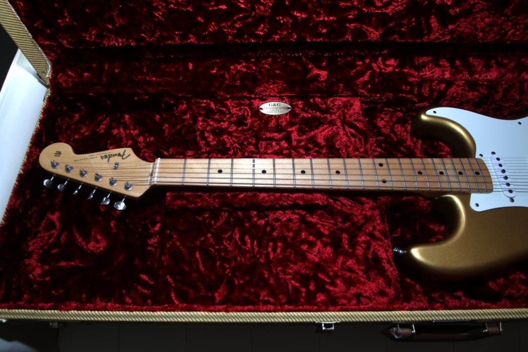 【極美品】 希少なFender USA ストラトキャスター ゴールド 2017年