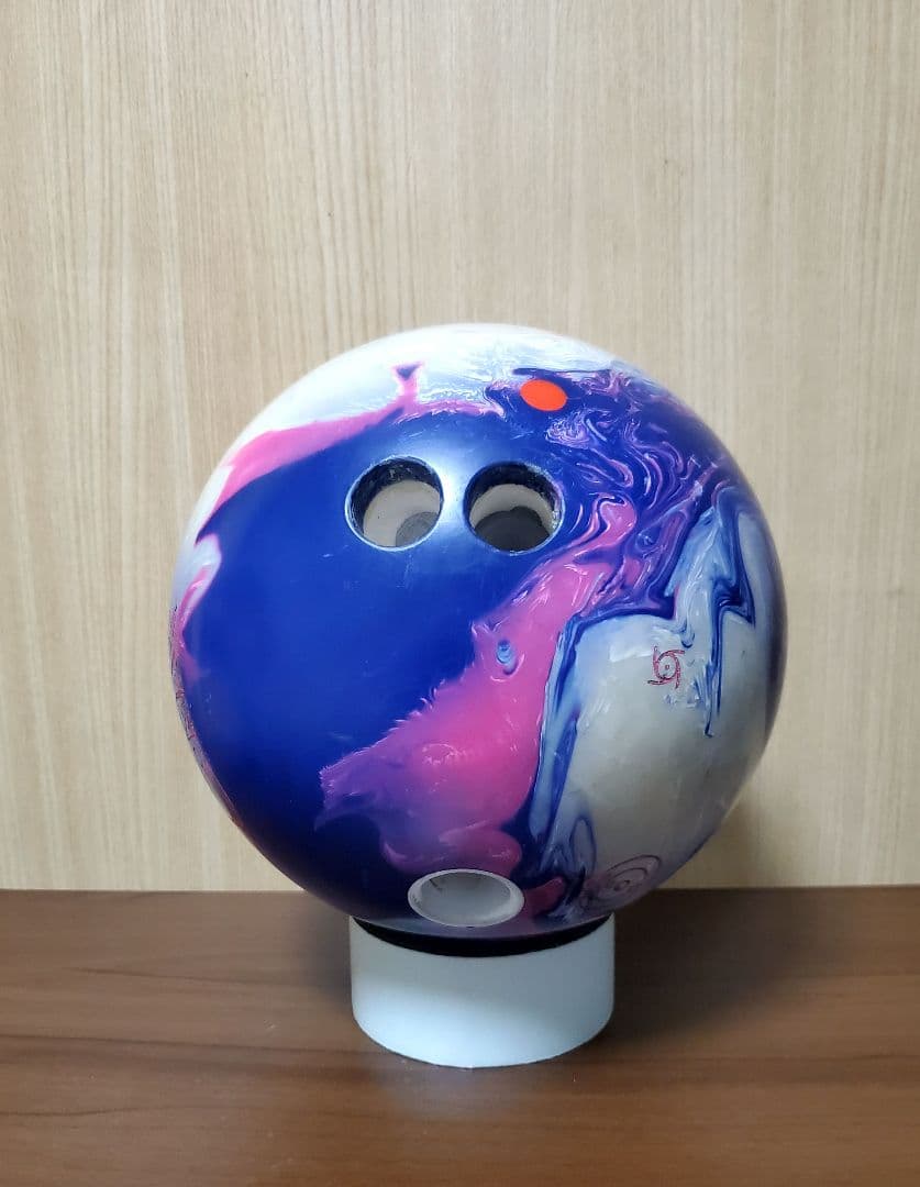 [美品 ] アイオンマックス ボウリングボール　14P