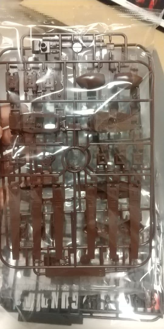 真っ赤なニューガンダムプラモデル