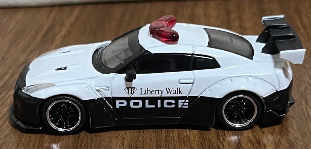 MINI GT GTR R35 LBWK 限定 police 1/64