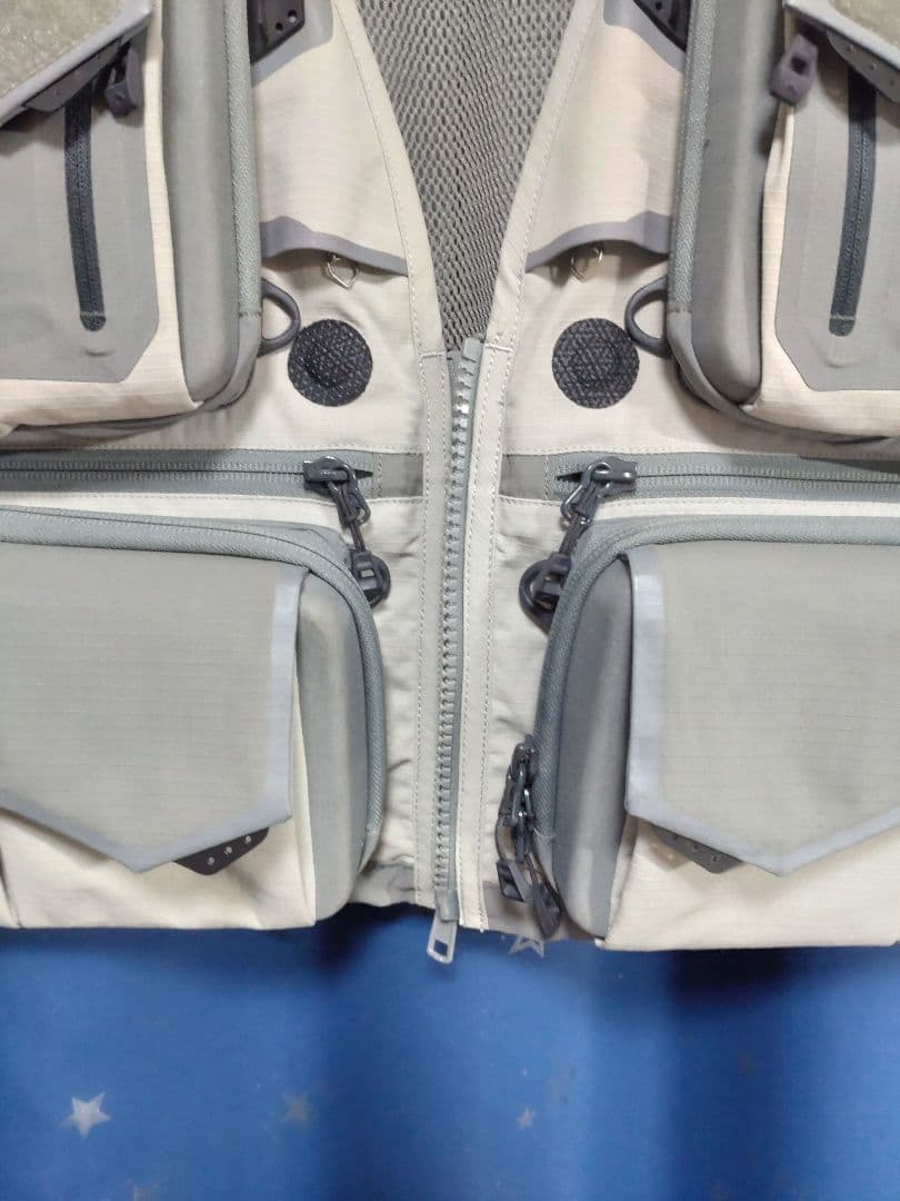 SIMMS フィッシングガイドベスト