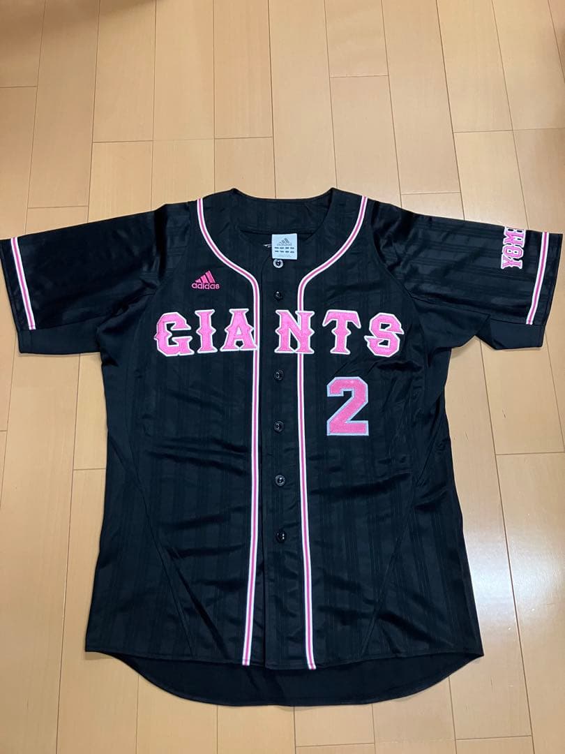 小笠原道大　読売ジャイアンツ　読売巨人軍　ピンク　ユニフォーム　侍ジャパン