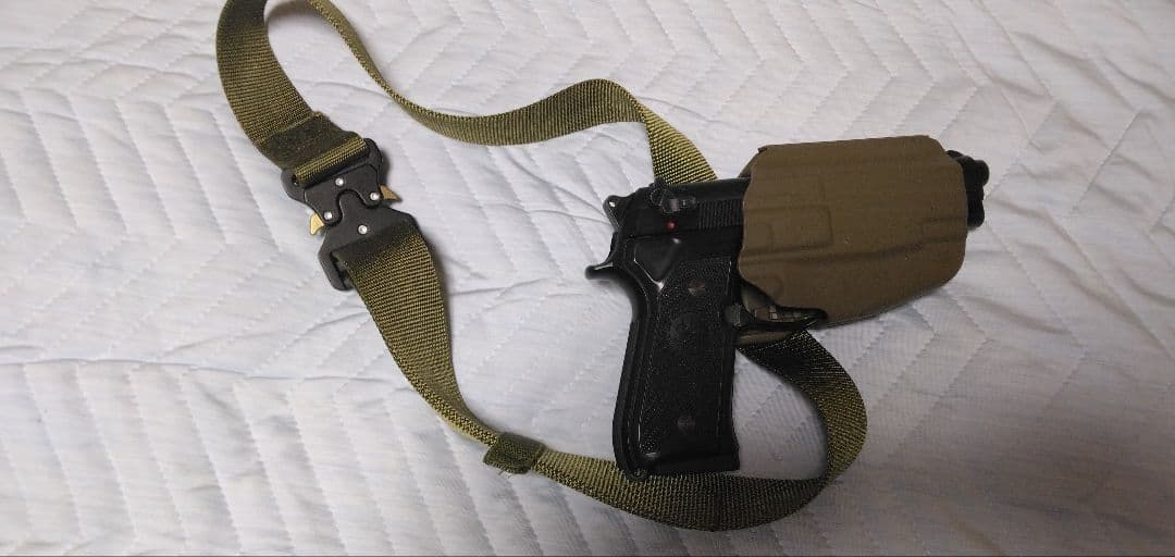 KTW イサカ M37 ポリスタイプ エアソフトガン＆オマケのガスガン