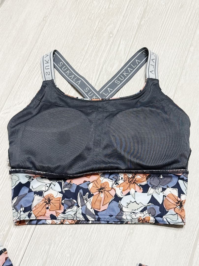 【美品】SUKALA 　ペイント風花柄　セットアップ　オンライン限定　Mサイズ