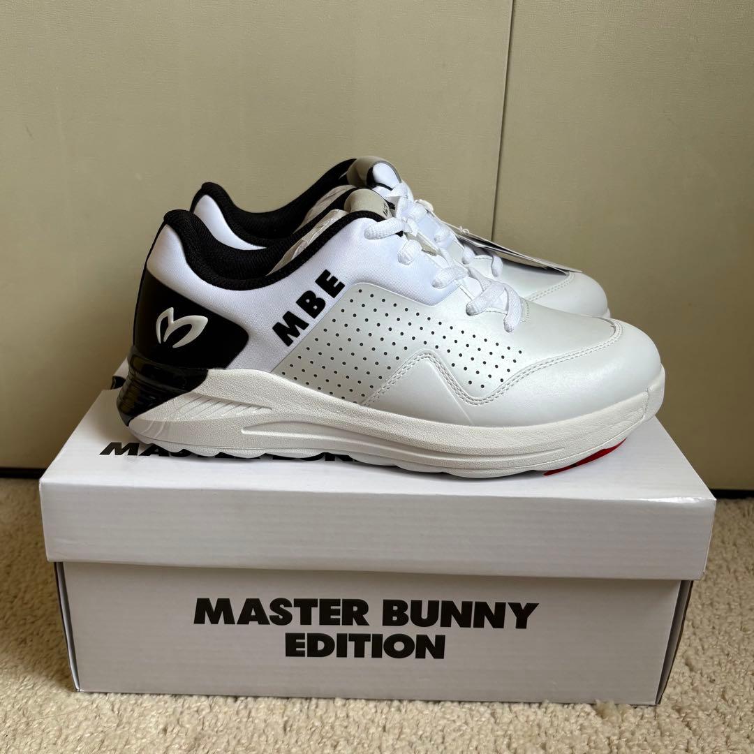⭐︎新品未使用⭐︎マスターバニーエディション　ゴルフシューズ　24.0