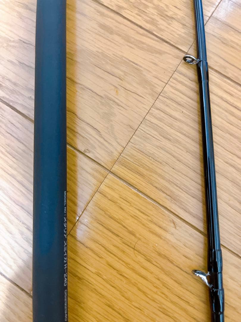 美品 ダイワ メタリア スミイカ H-240 釣りロッド