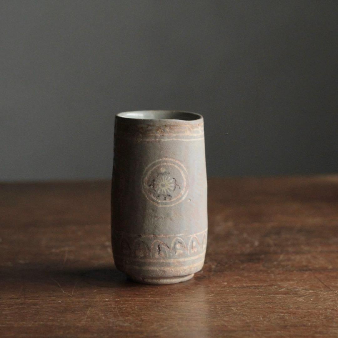 狂言袴 筒盃 筒碗 李朝筒盃 朝鮮美術 ぐい呑み 古美術 古道具 アンティーク