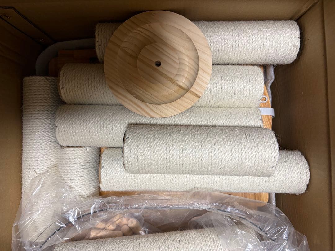 キャットタワー 木製 据え置きスリム多頭飼い キャットハウス爪とぎ おしゃれ