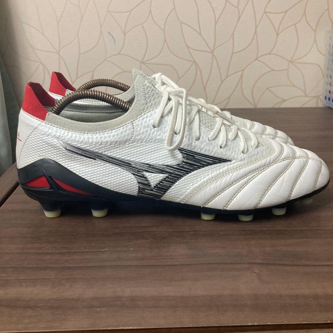 ミズノ　モレリアネオ4ベータジャパン ホワイト×ブラック×チャイニーズレッド
