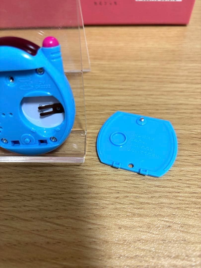 【未使用品】たまごっち コネクション エンジェルブルー　ケース、電池付き