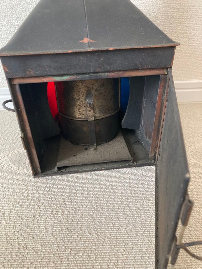 ヴィンテージ風金属製ランタンジャンク