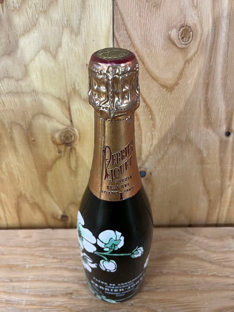 未開封 古酒 PERRIER JOUET 1982年 シャンパン 750ml