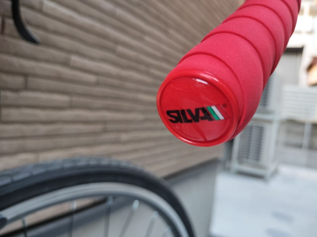 【最終値下げ】新品　引き取り限定　ロードバイク