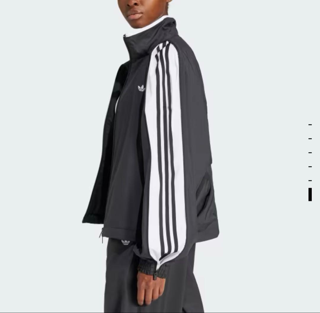 アディレニウム シーズン3ジップトラックトップ