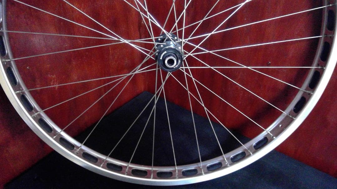 希少 SURLY RABBIT HOLE Shimano ハブ 29 ホイール