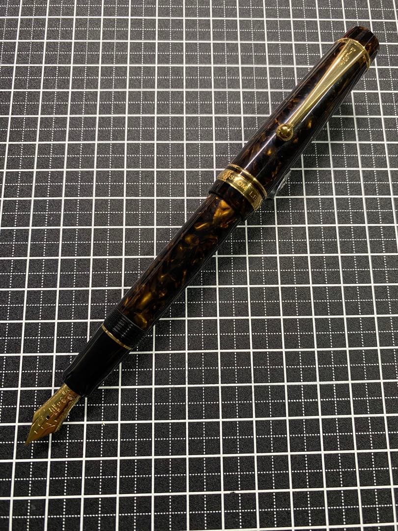 PILOT CUSTOM LE 万年筆　字幅F