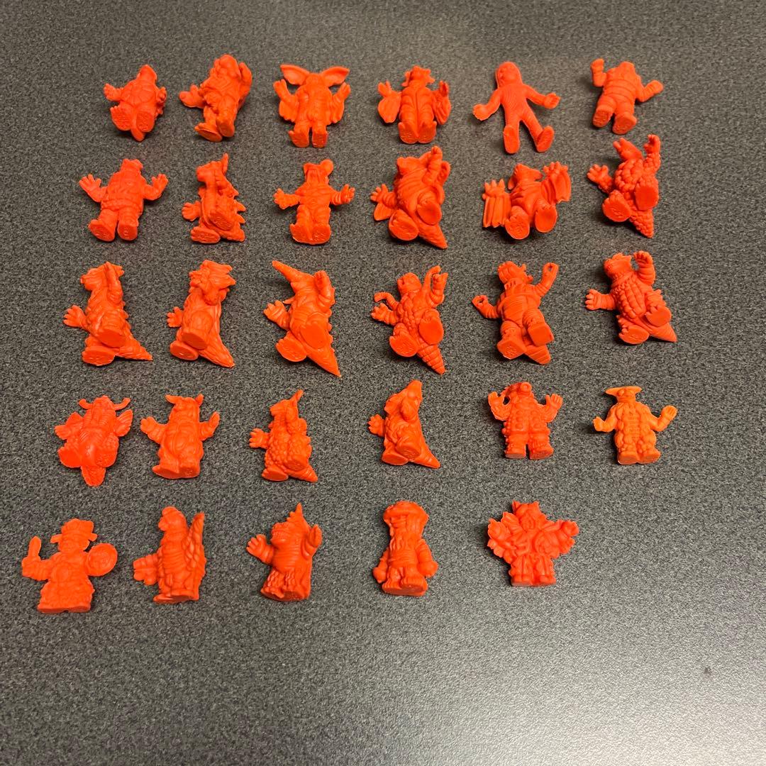 ウルトラマン怪獣消しゴム橙バラ売りOK‼️