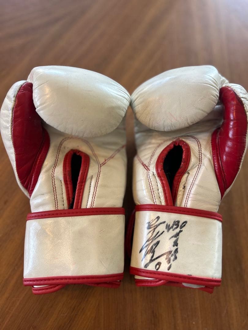 8オンス CLETO REYES ボクシンググローブ 比嘉大吾サイン レイジェス