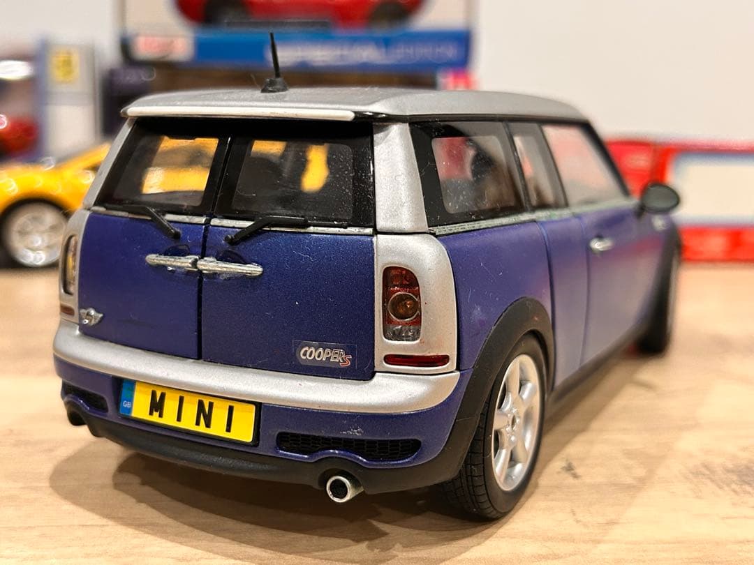 京商　MINI Cooper クラブマン　1/18 ミニクーパー　模型　ミニカー