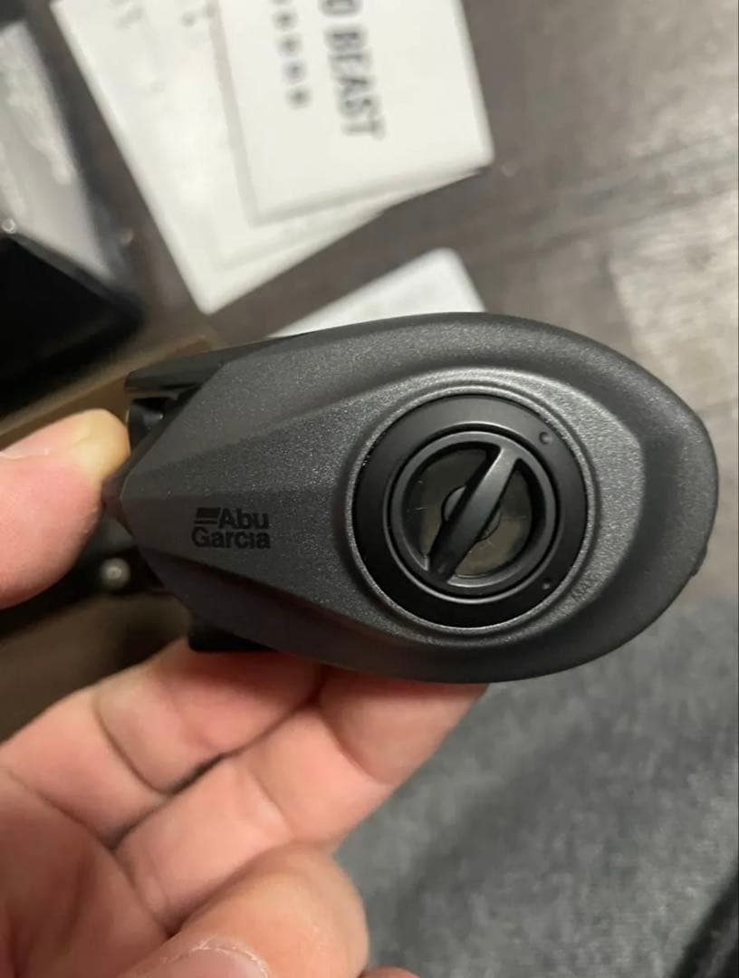 Abu Garcia REVO BEAST 40ベイトリール