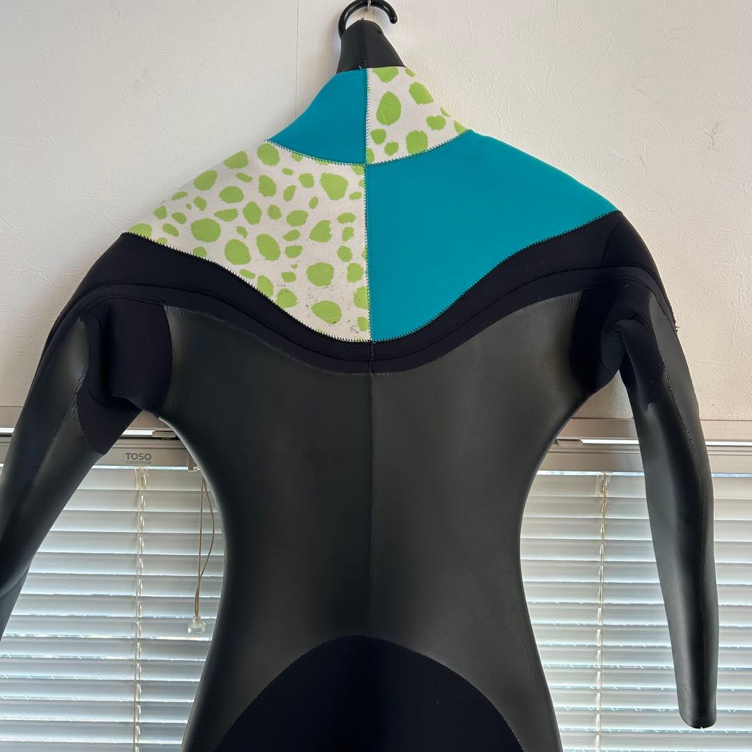 DOVE レディース ウェットスーツ セミドライ3×5mm チェストノンジップM