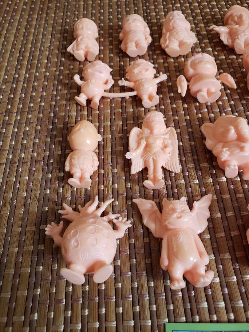 悪魔くん消しゴム　肌色　ペールオレンジ　フルセット　鬼太郎　キャラクター