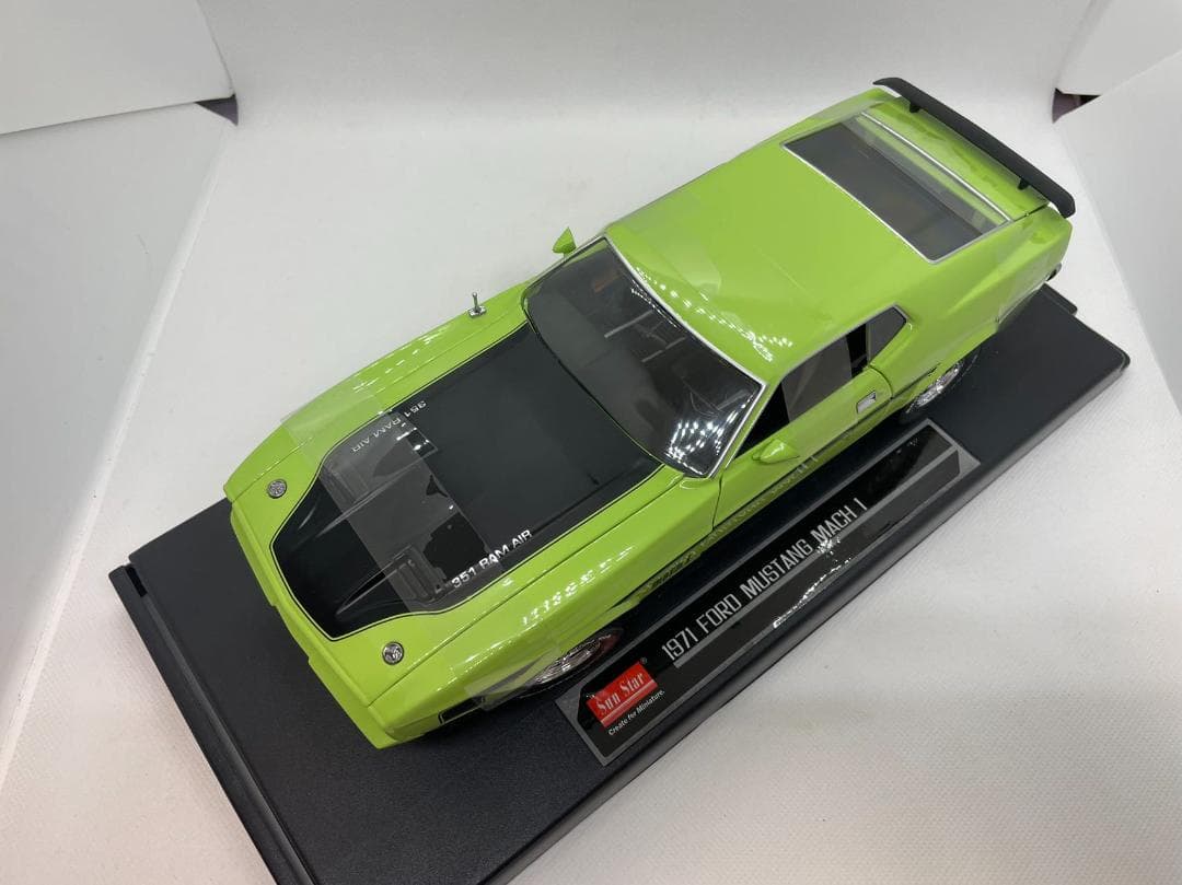 105-008 サンスター 1/18 フォード マスタング 1971 Mach1