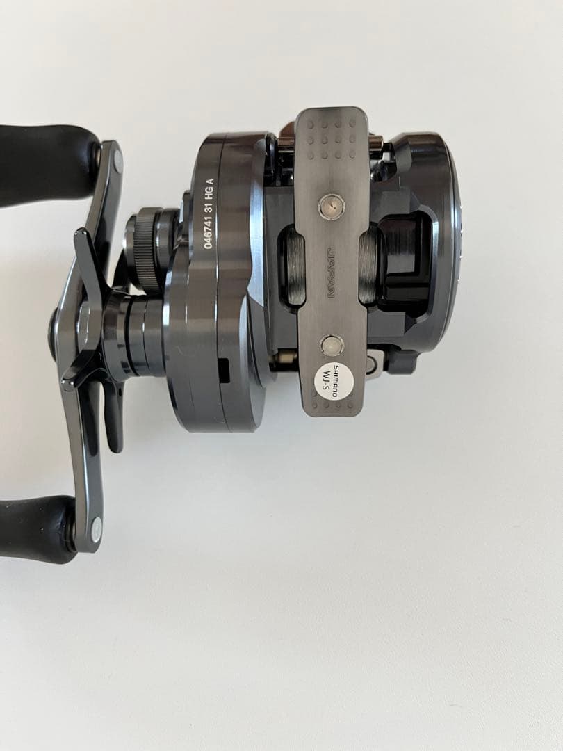 新品未使用品　シマノ 24カルカッタコンクエスト　シャローエディション31HG