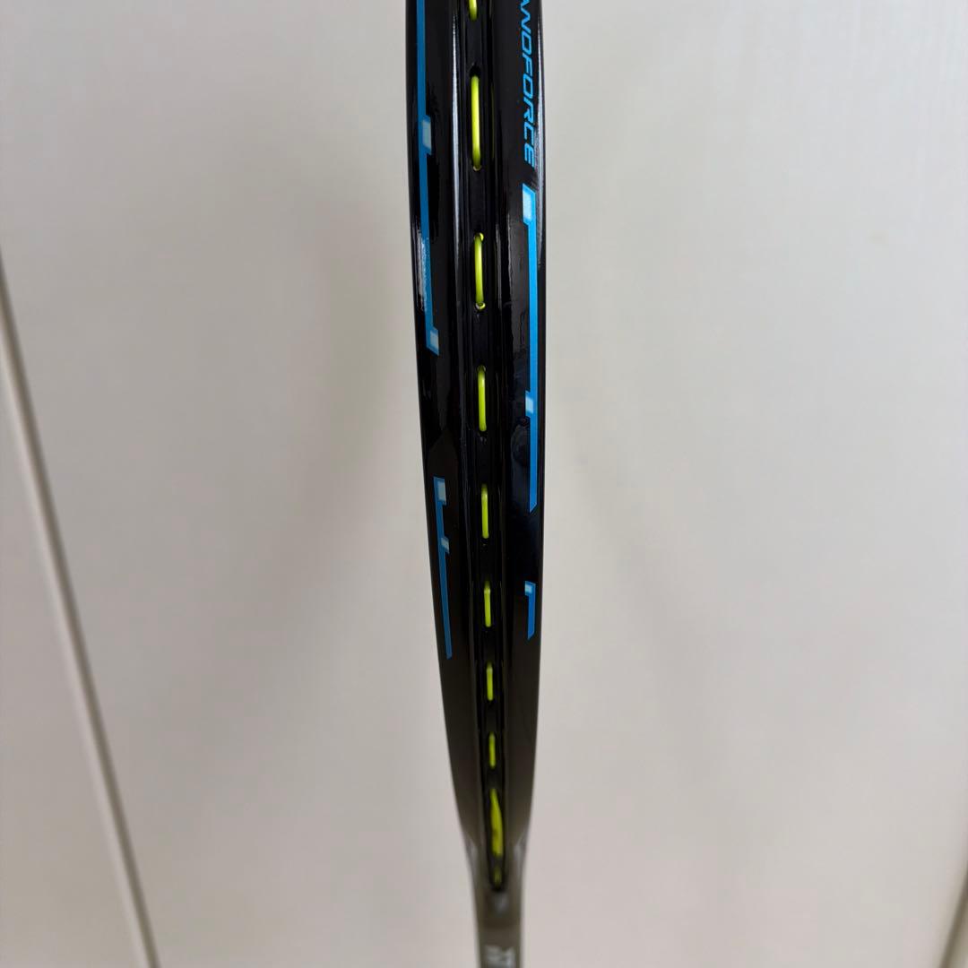 ヨネックスYONEXナノフォース8VREV