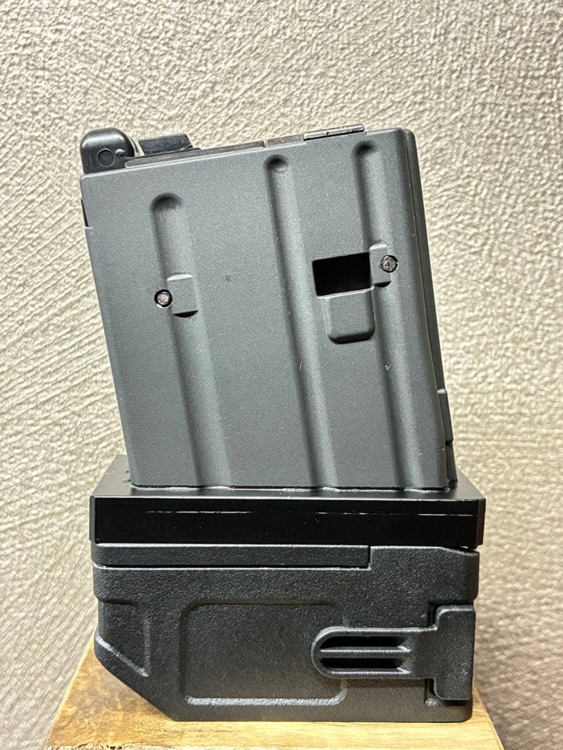 R7-36 東京マルイ GBB M4 マガジンアダプター 外部ソース仕様