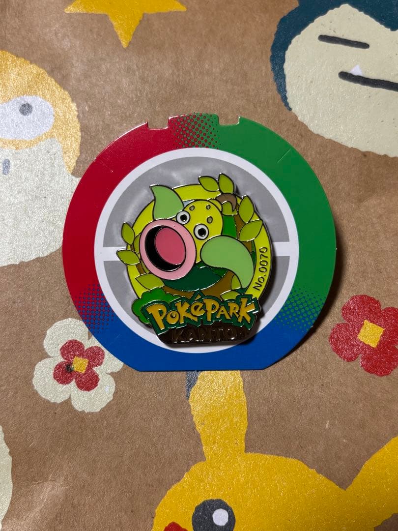 ポケパークカントー　ピンバッジ　6つ　まとめ売り　ニドラン　ギャラドス