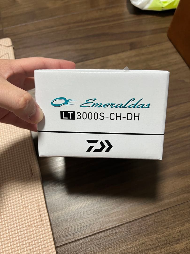 19エメラルダス LT3000S-CH-DH スピニングリール