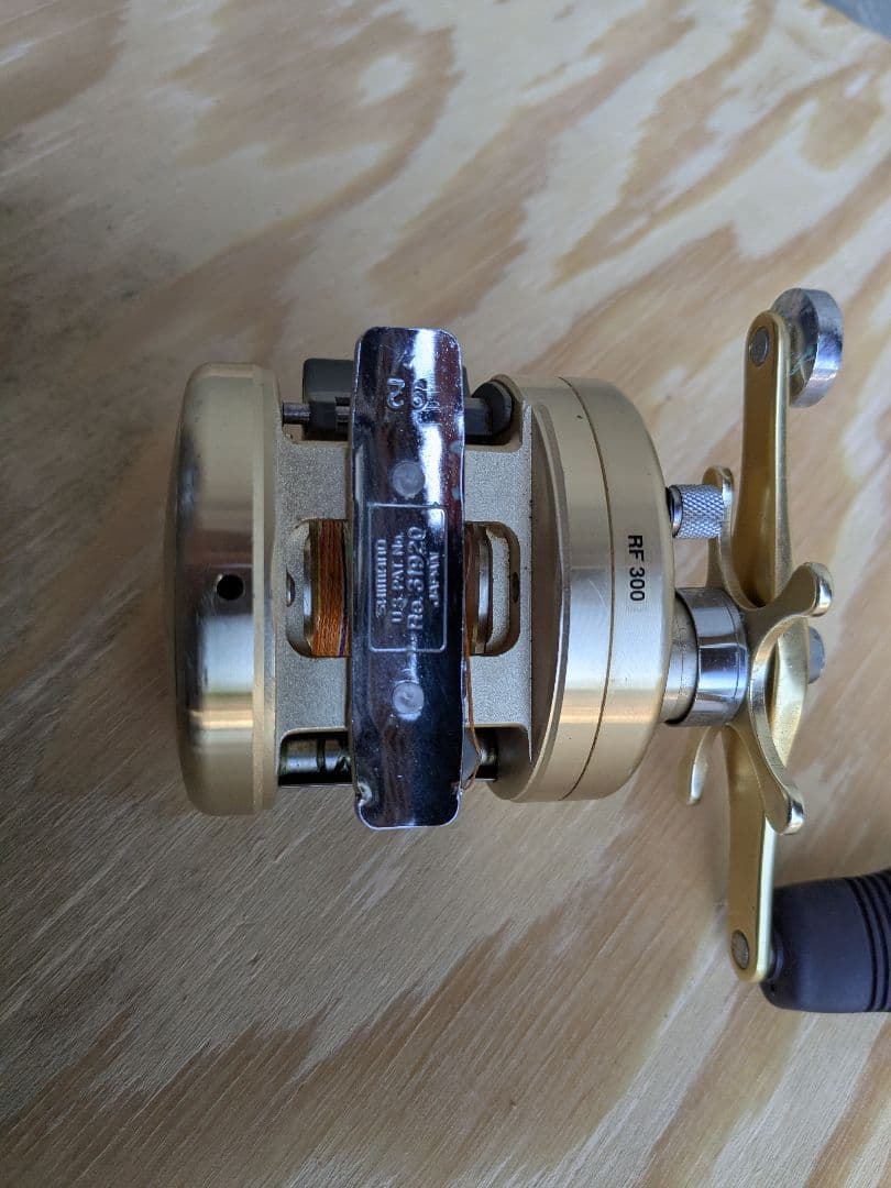 シマノ　カルカッタ小船400