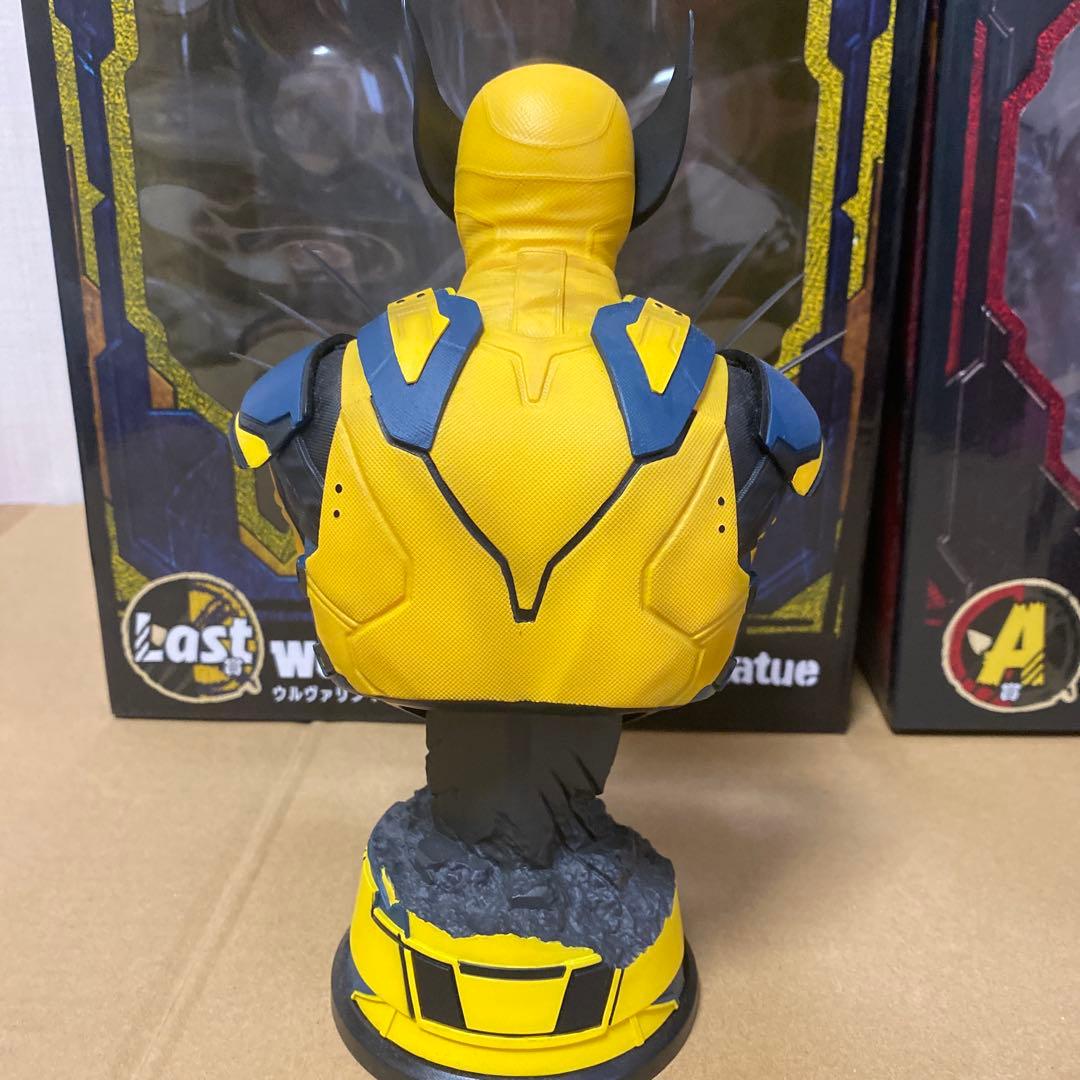 happyくじ　ウルヴァリン　デッドプール スタチュー