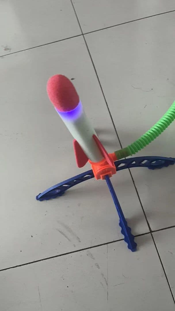 カラフルロケット発射装置 LEDライト付き