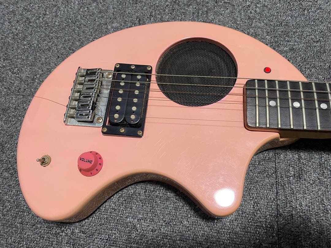 ZO-3 ピンク アンプ内蔵ミニギター FERNANDES